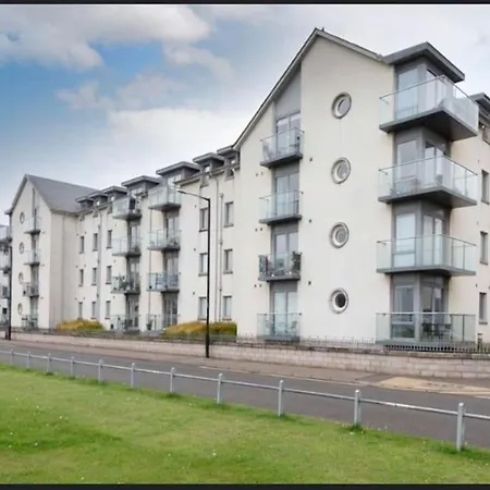 A Glimpse Of The Championship Apartment Carnoustie Exterior photo